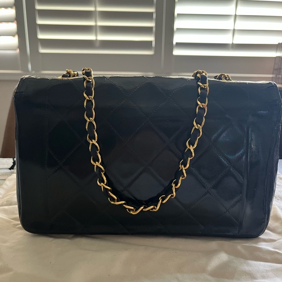 CHANEL Black Crossbody Bag with Gold Chain - Picture 2 of 16